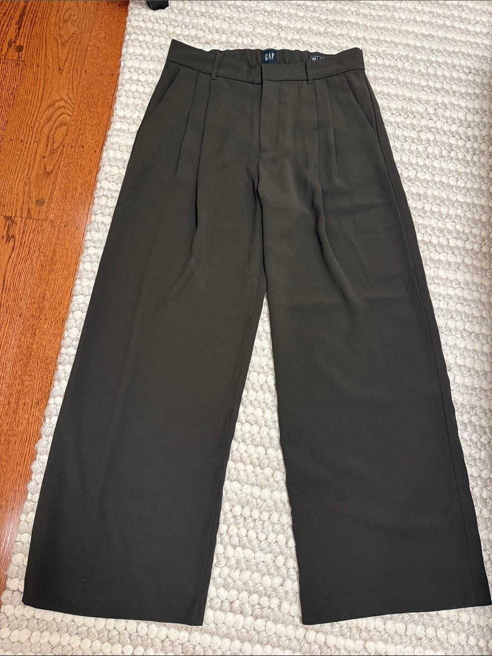 NWOT Gap 365 high waisted trouser size 12